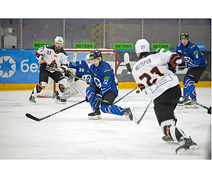 Шайбы Сергеева и Буйко помогли «Шахтеру» обыграть «Динамо-Молодечно» с минимальной разницей