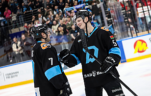 Сергей Кузнецов впервые оформил хет-трик в КХЛ, минское «Динамо» забросило 8 шайб «Автомобилисту» в заключительном матче регулярного чемпионата