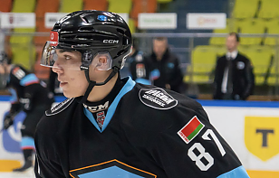 Дубль Белкина и шатаут Круповца позволили «Динамо-Шиннику» обыграть «Авто»