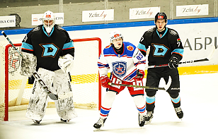 «Динамо-Шинник» в буллитной перестрелке обыграл «Академию Михайлова»