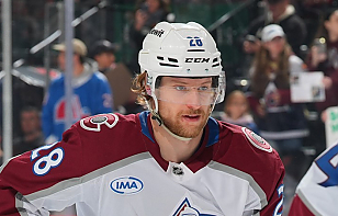 Соловьев дебютировал за фарм-клуб «Колорадо», Колосов отразил 25 бросков в матче с «Сиракьюз», Илья Протас сыграл в стартовом звене «Херши»