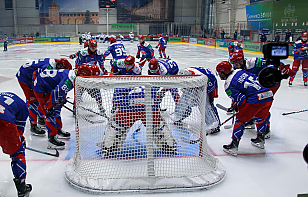 «Локомотив» принимает «Шахтер», «Металлург» – «Химик», «Славутич» сыграет с «Могилевом» и еще один матч. Трансляции и онлайн