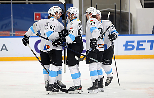 Минское «Динамо» отыгралось с 1:3, но уступило в Москве «Спартаку», однако оформило пропуск в плей-офф