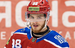 Арсений Ковгореня: у нас много хоккеистов с большим опытом. Эти ребята помогают как на льду, так и в раздевалке