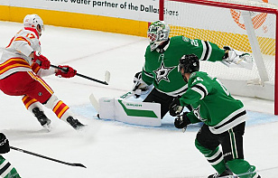 Егор Шарангович забросил шайбу, но «Калгари» в овертайме уступил «Далласу»