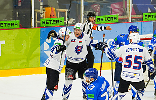 Олег Панамаренко забросил первую шайбу в Betera-Экстралиге