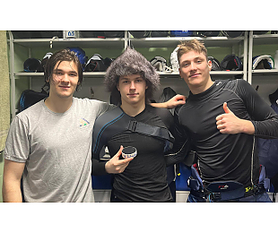 Артур Жук забросил дебютную шайбу в МХЛ, Юрий Руммо отметился первым голом за «Капитан»