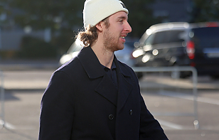 Алекс Лимож: что удивило в «Динамо»? Когда приходишь на каток, со всеми здороваешься за руку. Классная традиция, мне очень нравится