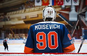 Павел Мойсевич в составе «СКА-Невы» одержал победу над «Звездой» в ВХЛ