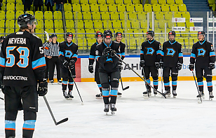 Круповец сыграет в воротах, Капустин, Кравчук и Хобян – в первой тройке: состав «Динамо-Шинника» на матч против МХК «Спартак МАХ»