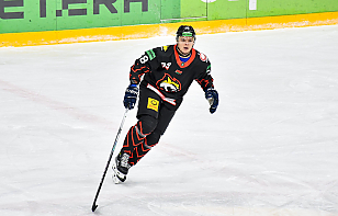 Никита Сироткин: могу отметить обоих вратарей – в двух матчах они прекрасно сыграли, и на буллитах тоже была феерия, хорошо отработали