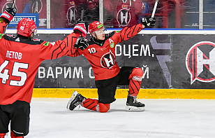 Единственный гол Андрющенко и шатаут Карнаухова принесли «Неману» победу над «Юностью». В серии будет седьмой матч