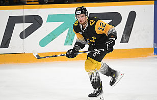 Александр Скоренов – автор контрольной шайбы в ворота «Автомобилиста», Шостак оформил пятую победу в сезоне