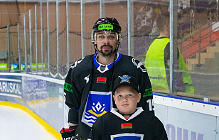 Александр Жидких вышел на лед в 1200-м матче в чемпионатах Беларуси
