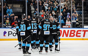 Михаил Захаров: в декабре мы больше двух голов за матч не пропускали. Тут есть над чем задуматься тренерскому корпусу, внимательнее посмотреть, кто на льду