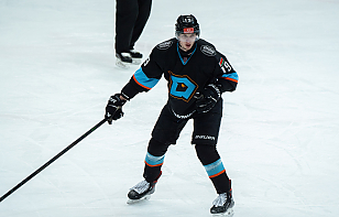 Дмитрий Невера забросил свою первую шайбу в МХЛ