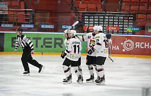 «Гомель» забросил восемь шайб «Локомотиву» и добыл выездную победу