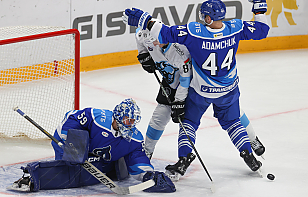 Минское «Динамо» нокаутировало московских одноклубников, Василий Демченко записал в актив очередной шатаут