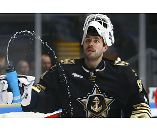 Иван Кульбаков продлил контракт с «Адмиралом»