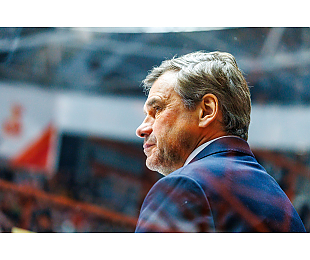 Дмитрий Квартальнов – тренер KHL Rus Stars на Матче Звезд КХЛ