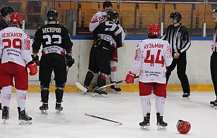Сумасшедший конец сезона в Барановичах: шестеро хоккеистов удалены до конца игры, команды набрали 201 минуту штрафа и забросили 9 шайб