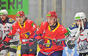 «Лида» забросила три шайбы «Металлургу» и одержала пятую победу кряду