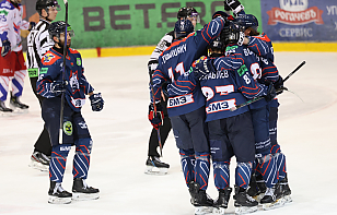 «Металлург» отыгрался с 1:3 в шестом матче финальной серии и в пятый раз стал обладателем Кубка Президента