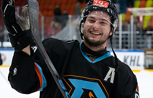 Александр Яценко – в числе трех претендентов на звание лучшего защитника МХЛ