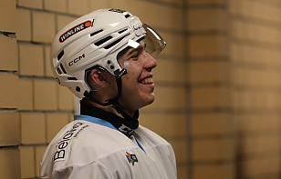 Богдан Белкин дебютировал в КХЛ