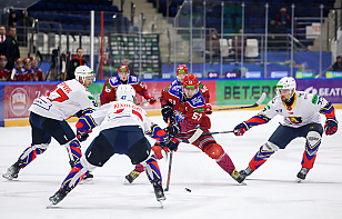 «Юность» снова обыграла «Лиду», Румянцев оформил шатаут и сделал голевую передачу