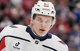 Илья Протас дебютировал в НХЛ за «Вашингтон»