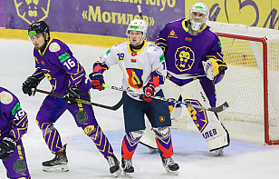 Владимир Онуфриюк: контратака «Могилева» – и снова гол в наши ворота. Главное, что удалось быстро забросить четвертую шайбу, она нас чуть успокоила