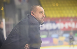 Александр Супрун: провели пять хороших периодов из шести, выпал только первый сегодняшний. Несмотря на это, создали достаточно моментов, чтобы выкарабкаться из ситуации