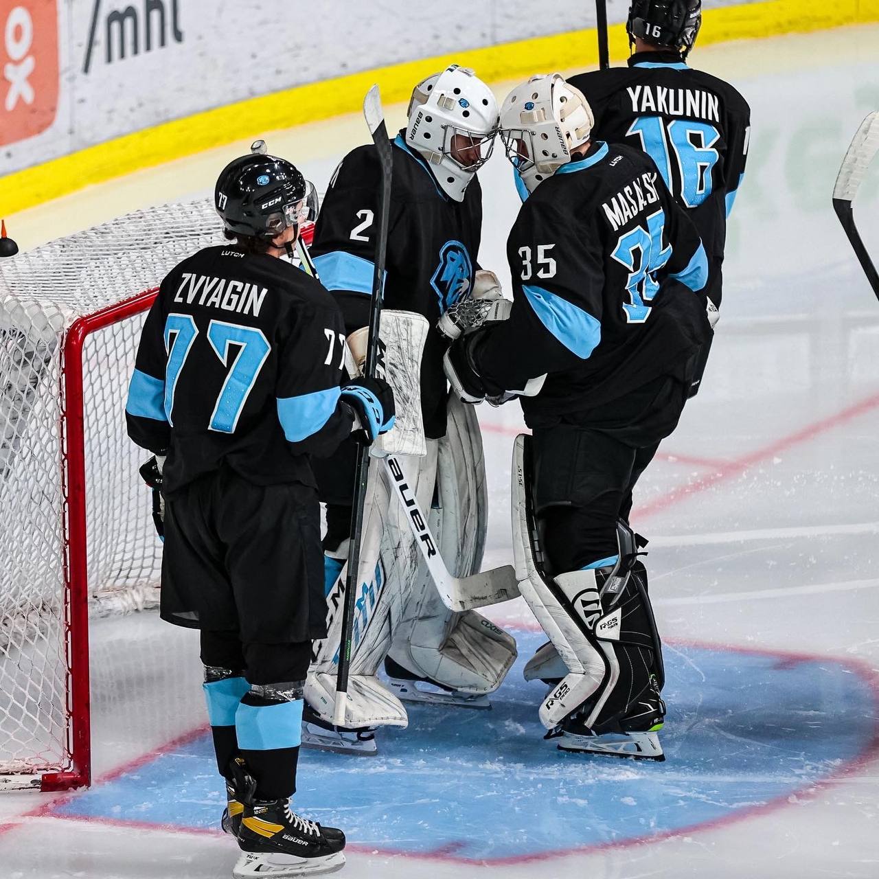 Динамо бобруйск. Шинник бобруйск хоккей. Каток победа. Хоккейные клубы. Хоккей фото.