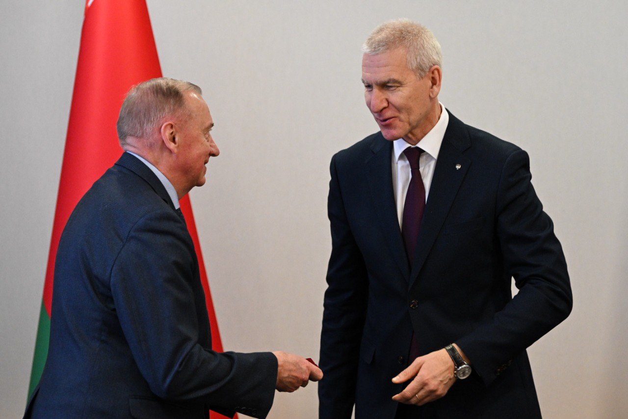 Российско Белорусские Красавицы В Национальном Платье фото 19