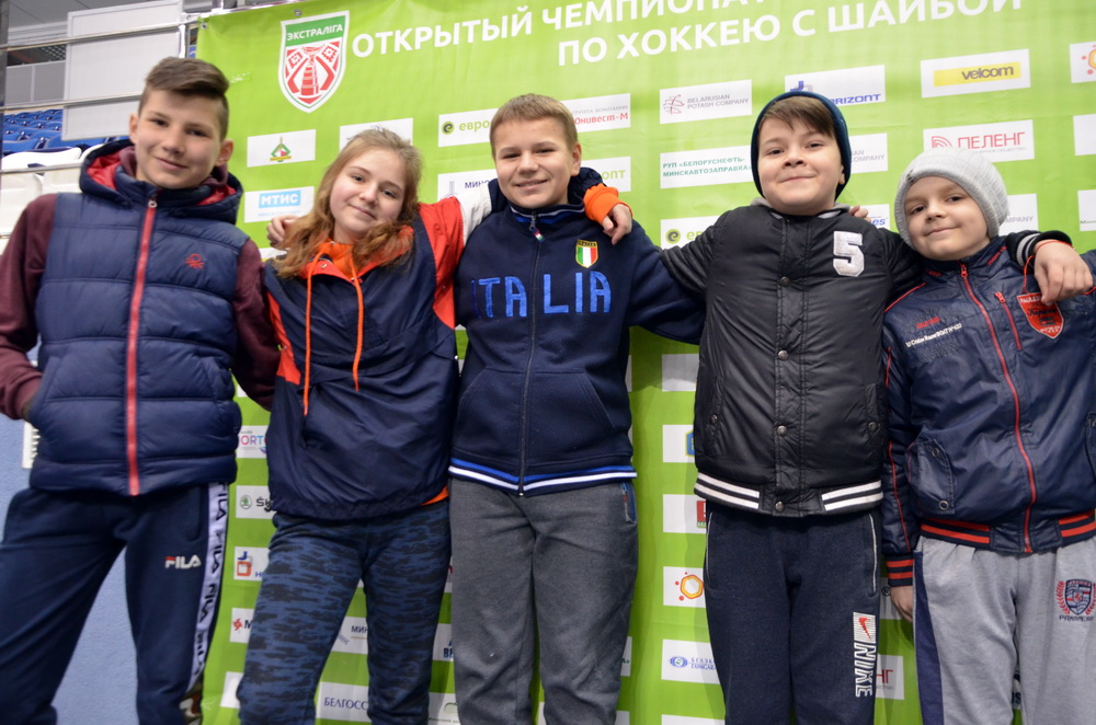 Дети победившие тяжелые болезни побывали на тренировке сборной Беларуси 2.jpg
