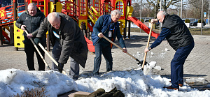 Хоккейный клуб «Гомель» принимает участие в городском весеннем субботнике