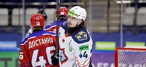 «Металлург» размочил голкипера «Юности» в полуфинале, но не счет в серии