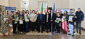  “От февраля до марта” 