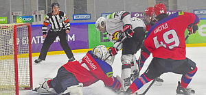 Betera-Высшая лига: «Рыси» уступают «Рыцарям» в первом гостевом матче - 3:4