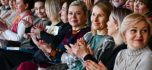 В хоккейном клубе «Гомель» торжественно поздравили женскую часть коллектива в преддверии 8 Марта