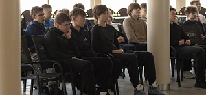 В Витебске и Новополоцке прошли семинары о статусе хоккеиста, квалификационных предложениях и о порядке заключения первых контрактов