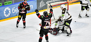 Betera-Высшая лига: «Рыси» обыгрывают «Белсталь» в первом домашнем матче - 5:3