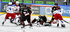 «Три пропущенные шайбы хорошо взбадривают». Владислав Филиппов - о голевой феерии в Гомеле