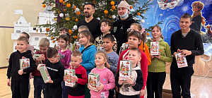 Хоккей — это не только игра, но и добрые дела.