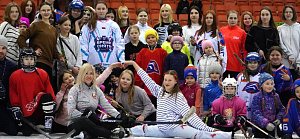 День женского хоккея собрал на Ледовой Арене более 50 участниц