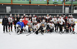 Александр Усенко: игроки команд Betera-Экстралиги должны участвовать в жизни детских хоккейных школ, приходить к ребятам и проводить мастер-классы